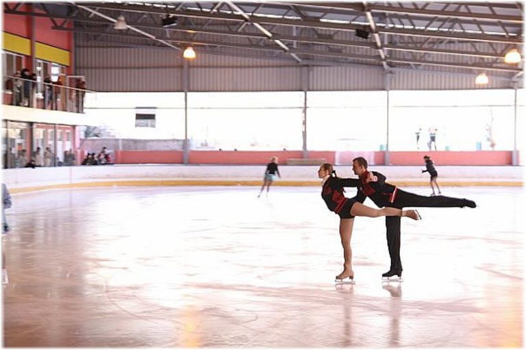 Ледовый дворец (каток) в ст. Каневская: цены, расписание, фото