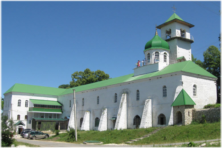 Свято-Михайловский монастырь в Адыгее