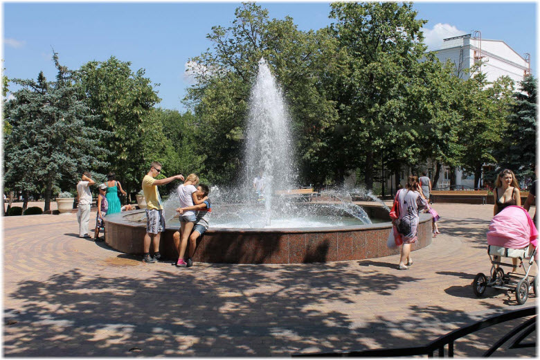 фонтан в Ленинском парке