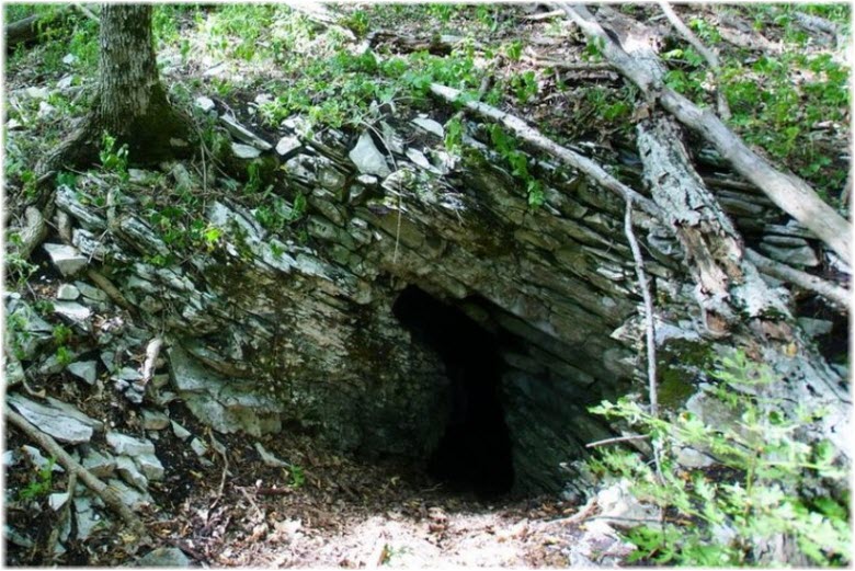 пещера на горе Штабная